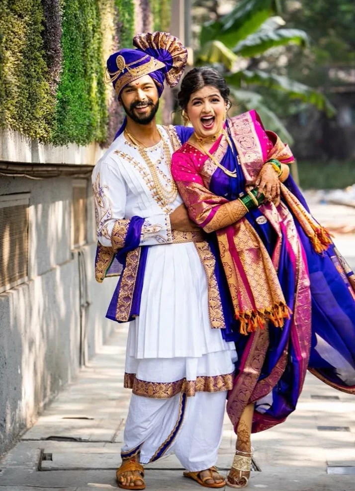 लग्नाच्या वाढदिवसाच्या शुभेच्छा मराठी कविता